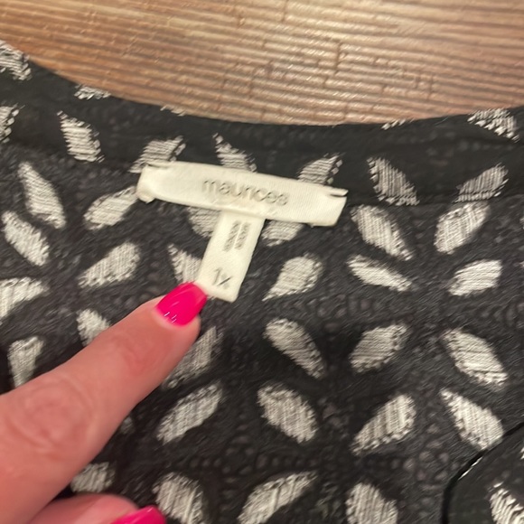 1X Maurices Black and White Geneva Windowpane Zipper Neck Blouse - Picture 7 of 10